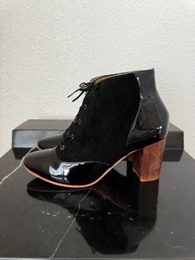 Anthropologie/Nina Payne Boots. Like NEW.